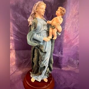 Beautiful Mother and Child Figurine (9in Tall)